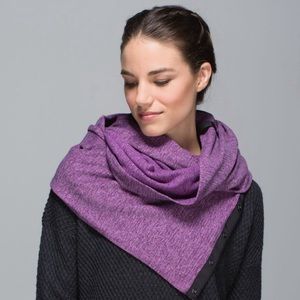 Lululemon Vinyasa scarf/wrap
